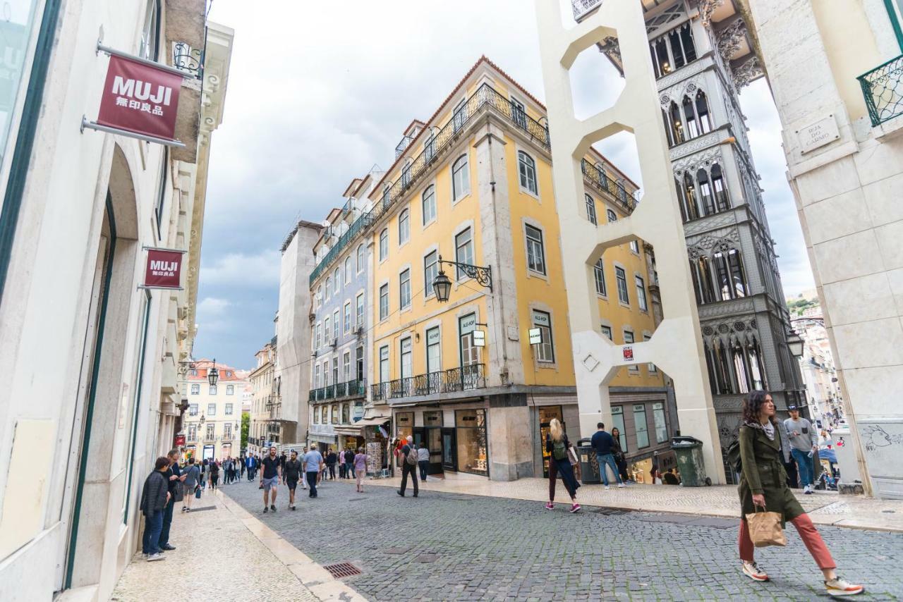 Apartamento Joivy Chiado Self Check-In 2-Br Flat With Parking Lisboa Exterior foto